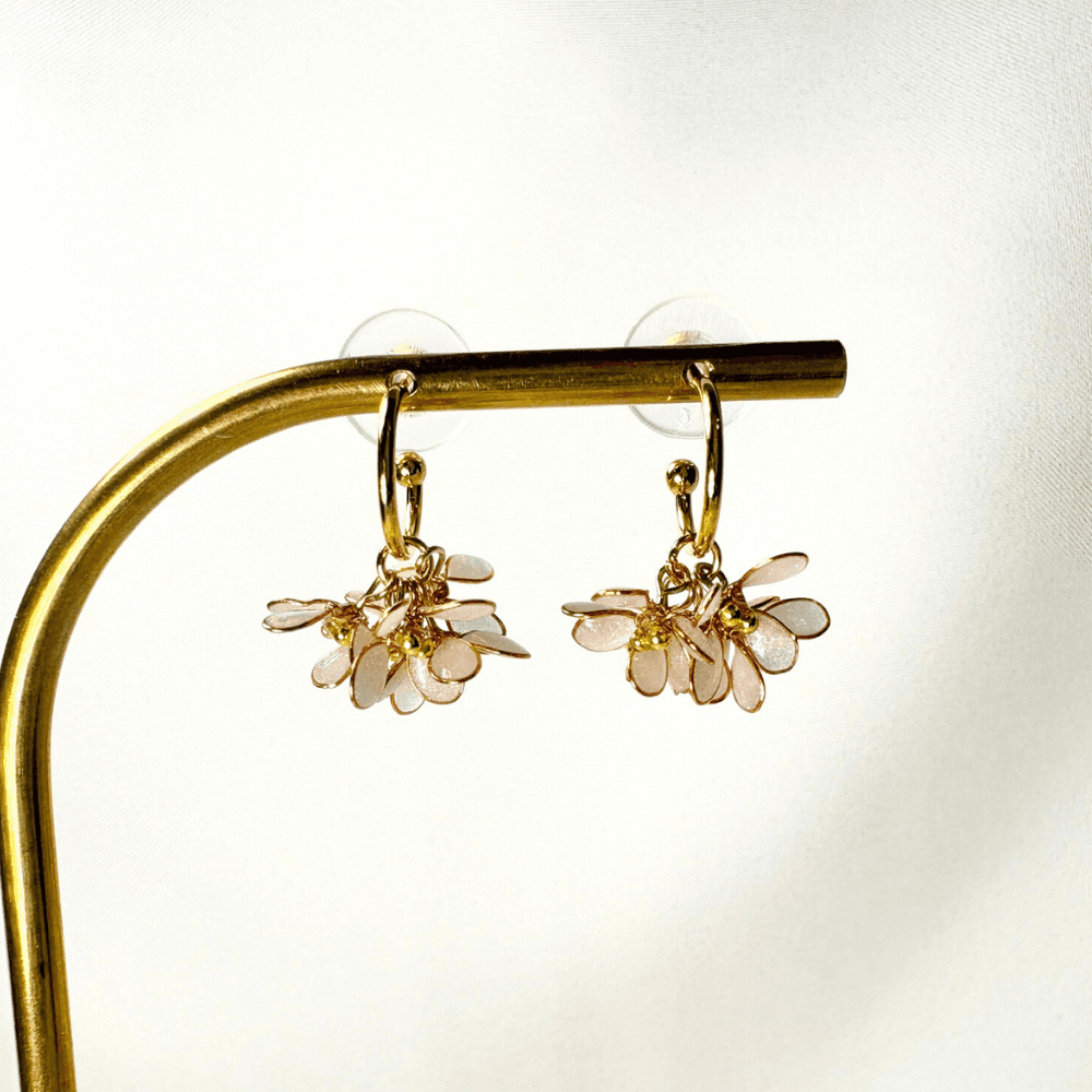 【銀木犀/ギンモクセイ】2wayフープピアス 揺れるホワイト 金属アレルギー対応 サージカルステンレス 受注生産 | 8枚目